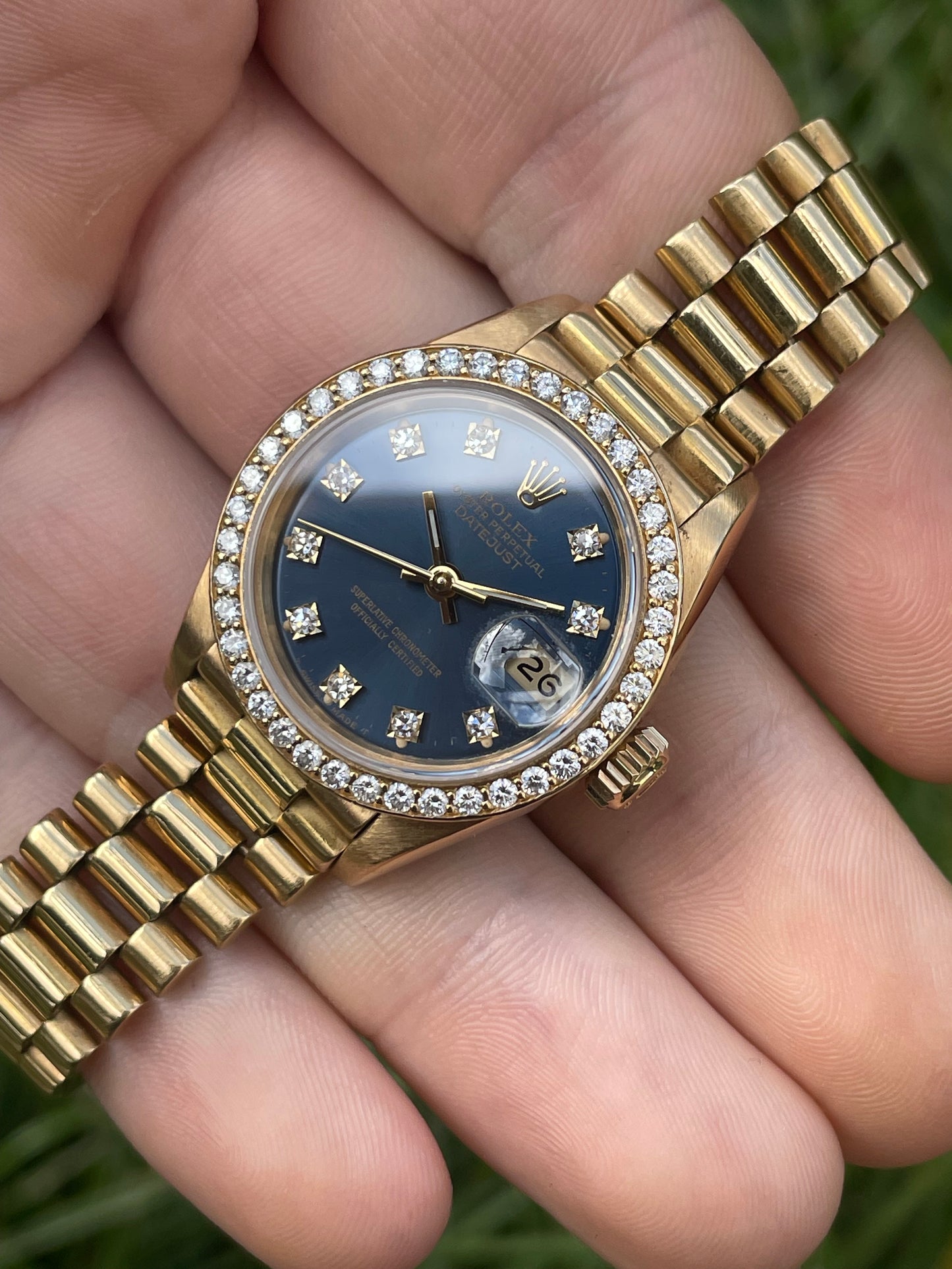 Rolex Lady Datejust 18k Gold Factory Diamonds Ref.69138