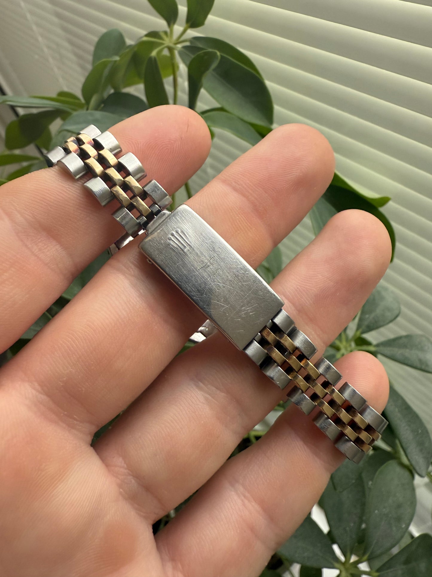 Rolex Lady Datejust 26mm Steel and 18k Gold Linen Dial Ref.6917