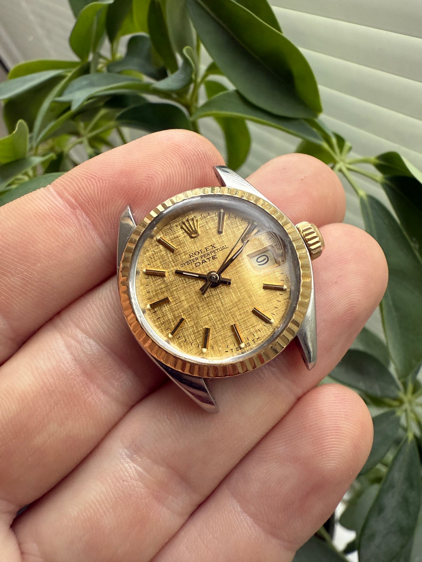 Rolex Lady Datejust 26mm Steel and 18k Gold Linen Dial Ref.6917