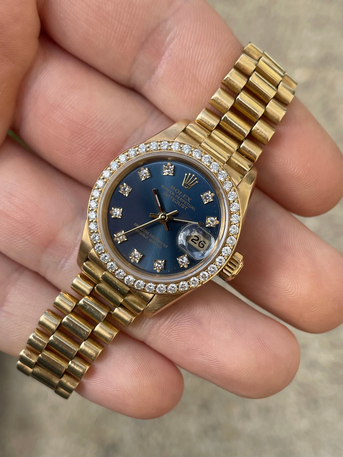 Rolex Lady Datejust 18k Gold Factory Diamonds Ref.69138