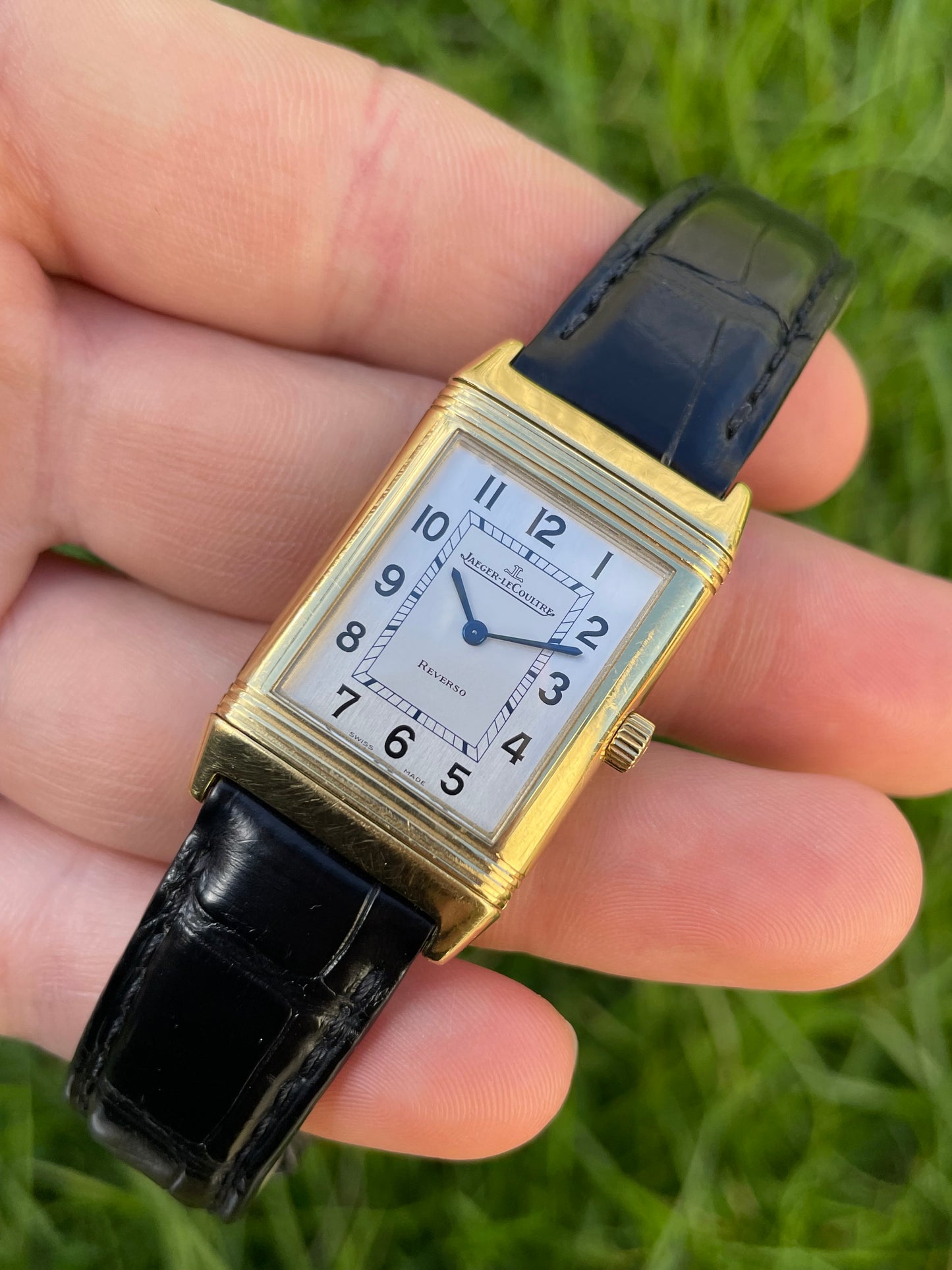 Jaeger-LeCoultre Reverso 18k Yellow Gold